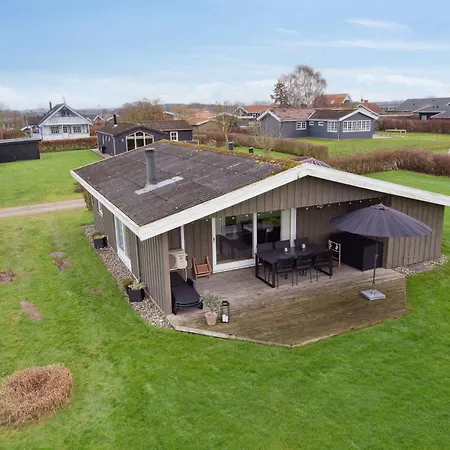 Cozy Summer House Close To The Casa de Férias *